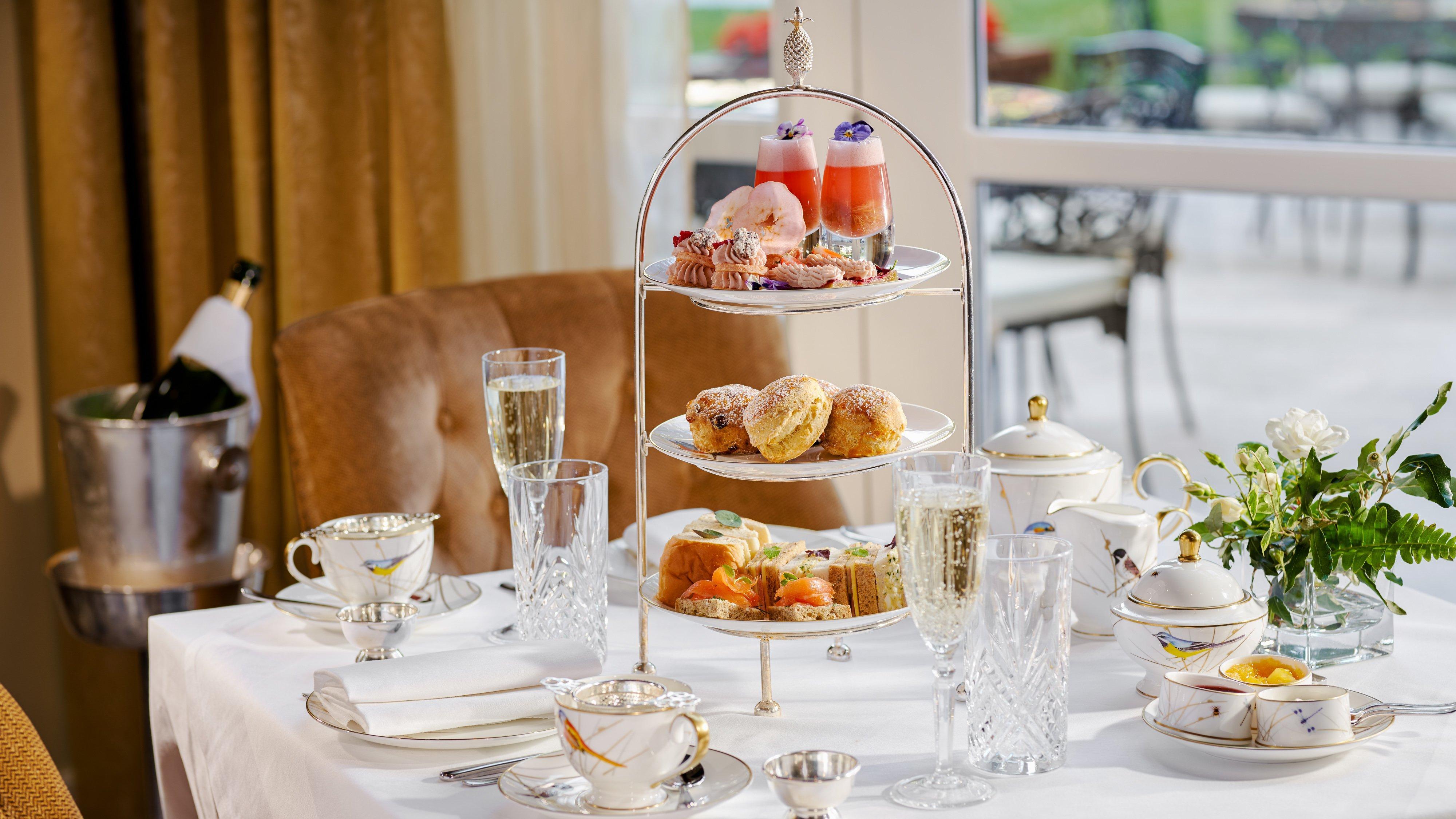 Intercontinental Dublin By Ihg Hotel Eksteriør billede Afternoon tea at the InterContinental Berlin