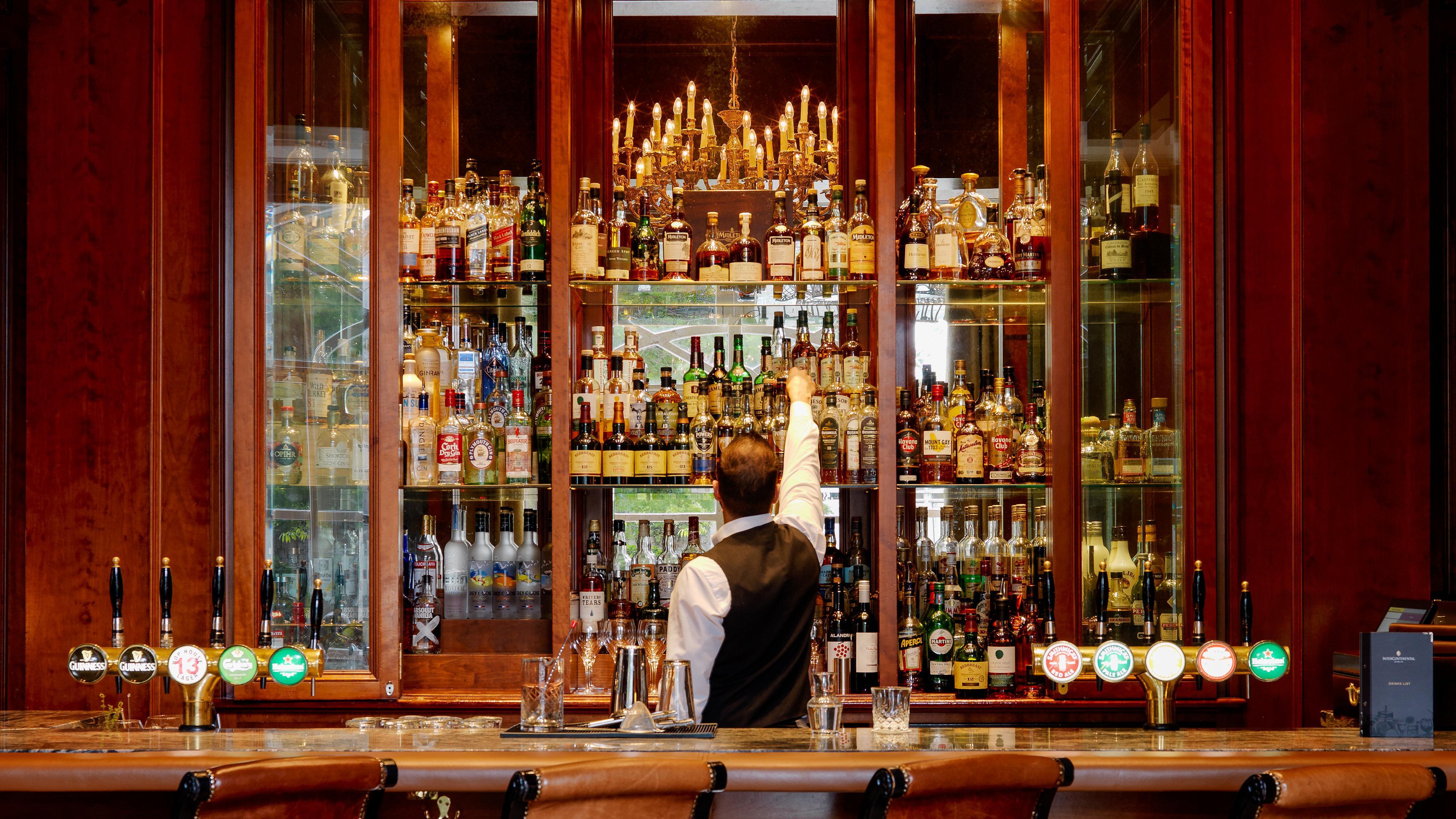 Intercontinental Dublin By Ihg Hotel Eksteriør billede The bar at the Waldorf Astoria
