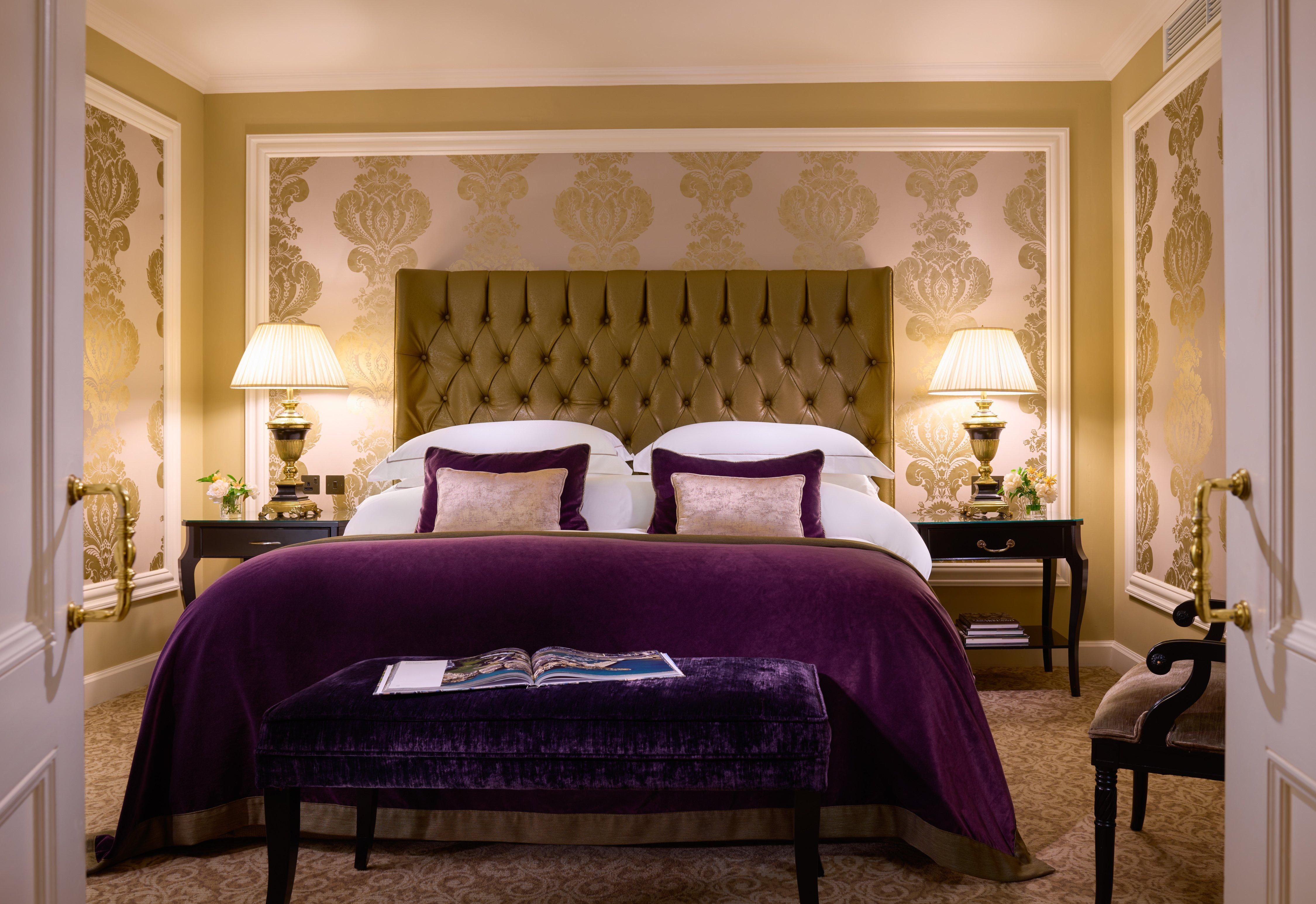 Intercontinental Dublin By Ihg Hotel Eksteriør billede A bedroom at the Mandarin Oriental, London