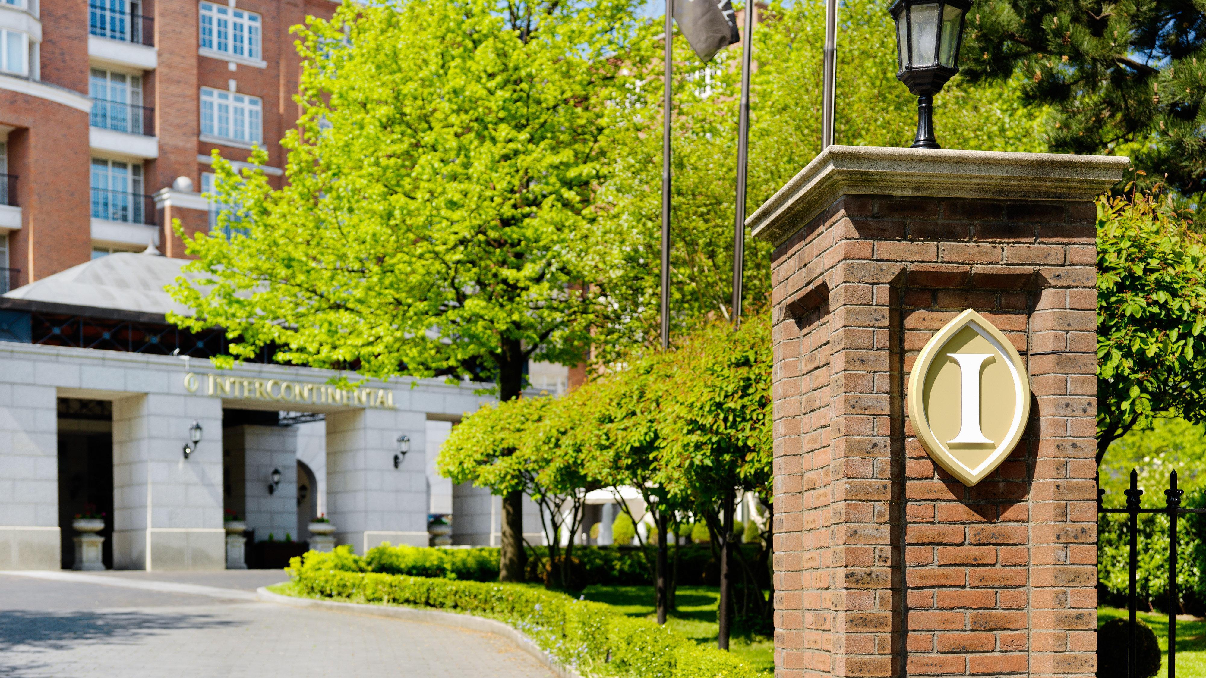 Intercontinental Dublin By Ihg Hotel Eksteriør billede Entrance to the hotel
